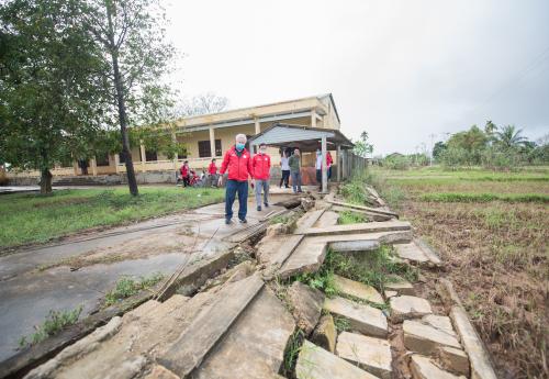 Trường Tiểu học và THCS Triệu Long, huyện Triệu Phong, tỉnh Quảng Trị bị tàn phá nặng nề sau đợt bão lũ cuối năm 2020