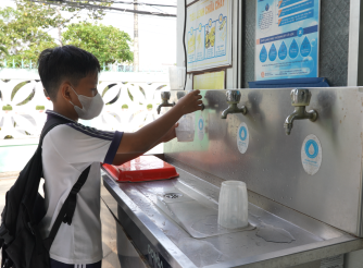 Học sinh THCS Trần Phú, xã Long Đức, TP Trà Vinh